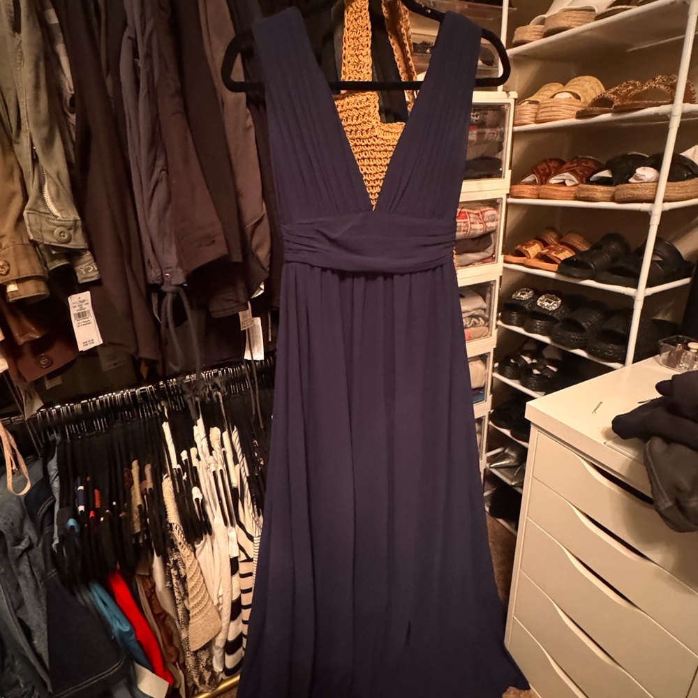 Elegant Navy Blue Evening Gown